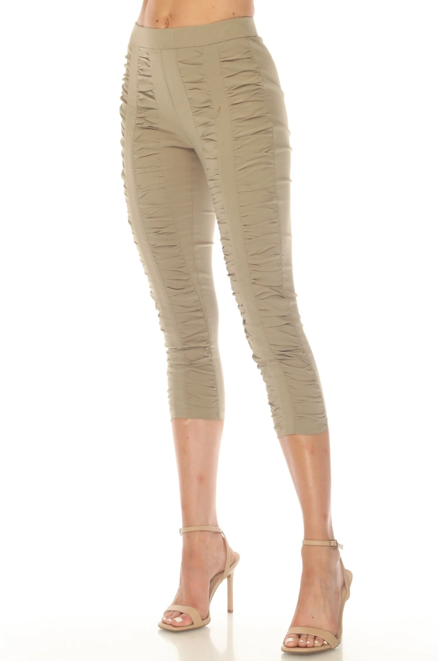 Ruched Legging Capri - Image 3